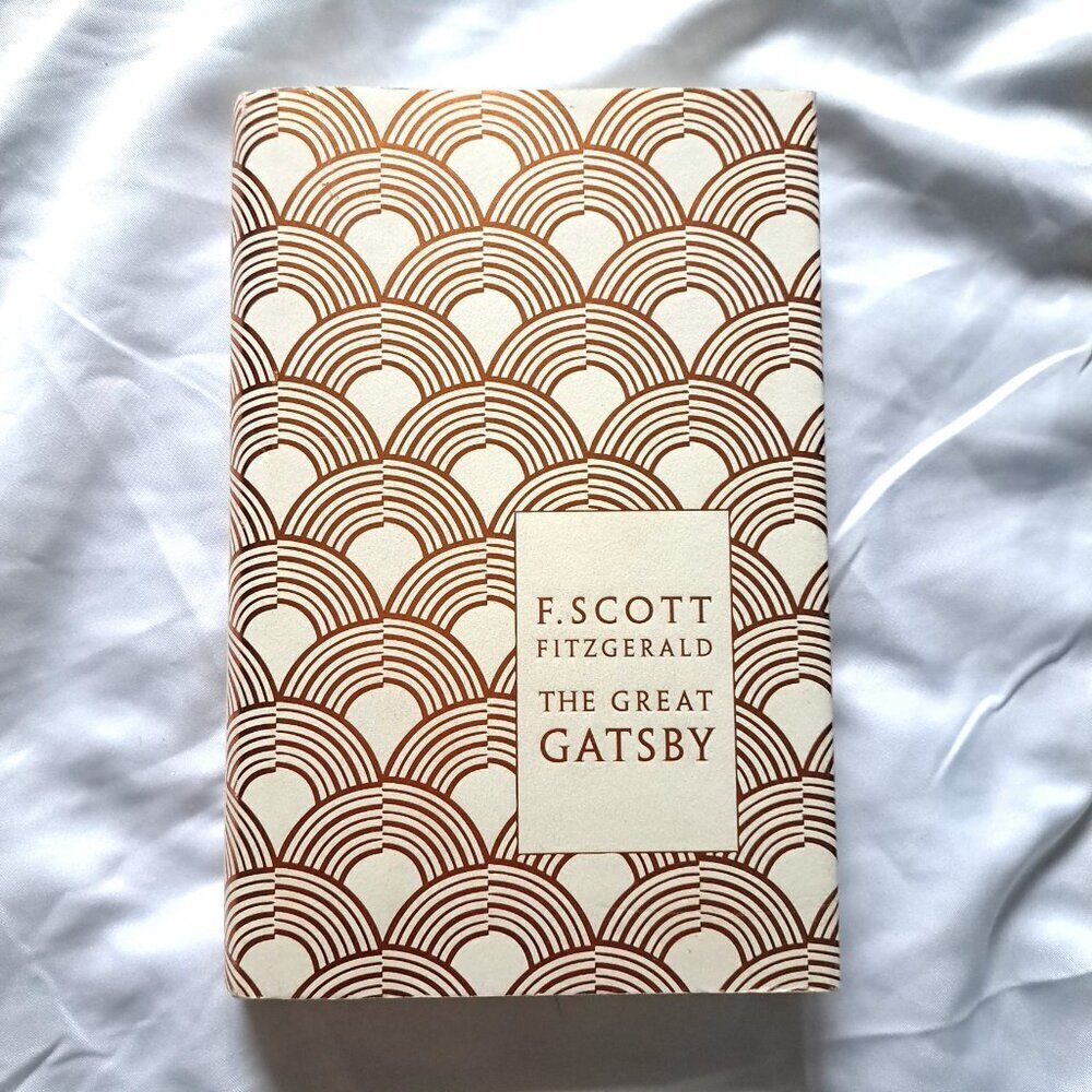 The Great Gatsby by F Scott Fitzgerald Foil Cover Penguin Classics (2011)
